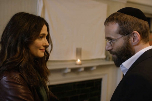 A rabbi meg a lánya - angol romantikus film