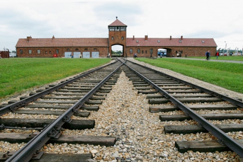 Auschwitz: út a pokolba tartalma - Spektrum (HD) 2018.01.27 22:00