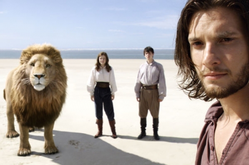 Narnia Krónikái - A Hajnalvándor útja - amerikai-angol családi kalandfilm